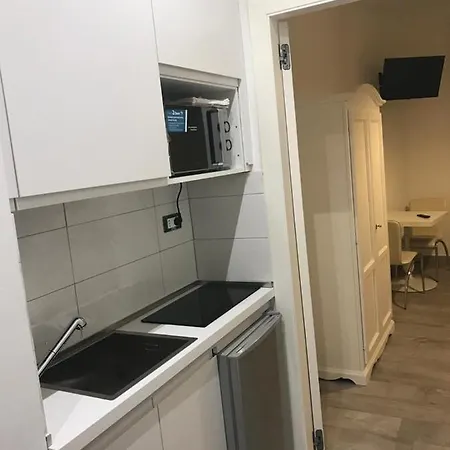 Domus Dotta New بيت ضيافة