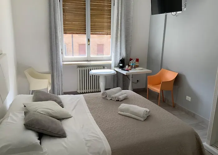 Domus Dotta New 3* Bologna